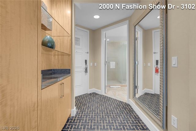 2000 North Fashion Show Drive 3102, Las Vegas, NV 89109