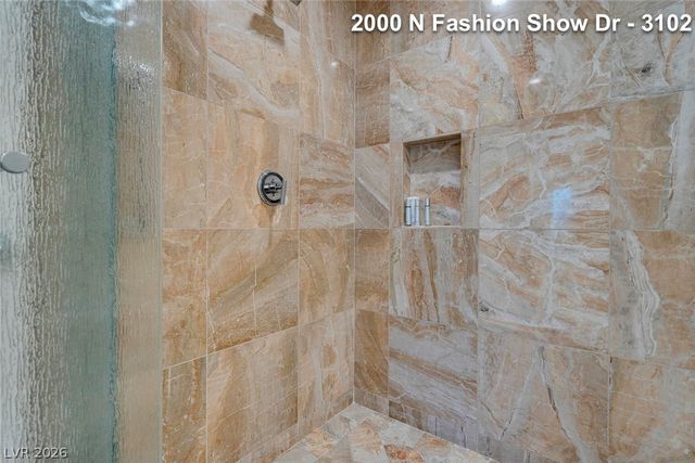 2000 North Fashion Show Drive 3102, Las Vegas, NV 89109