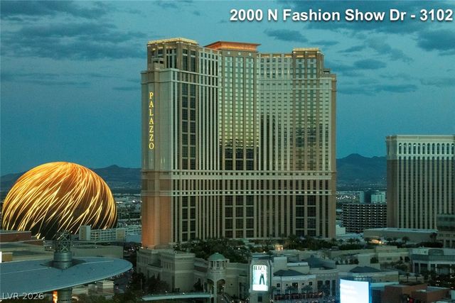 2000 North Fashion Show Drive 3102, Las Vegas, NV 89109