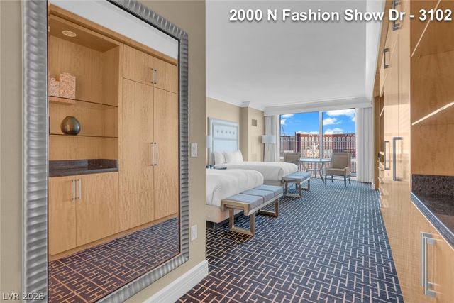 2000 North Fashion Show Drive 3102, Las Vegas, NV 89109