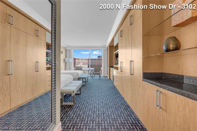 2000 North Fashion Show Drive 3102, Las Vegas, NV 89109