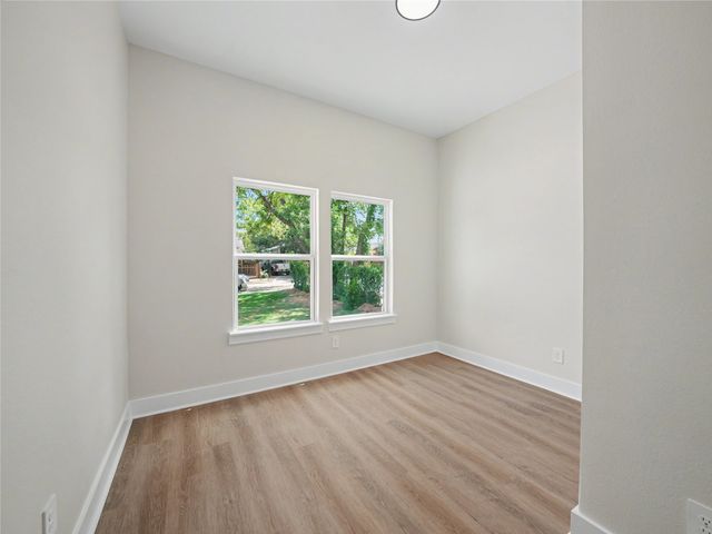 3309 Thannisch Avenue, Fort Worth, TX 76105