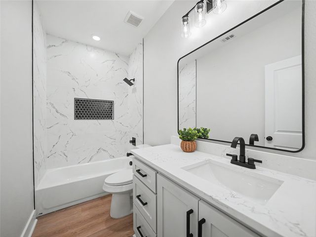 3309 Thannisch Avenue, Fort Worth, TX 76105