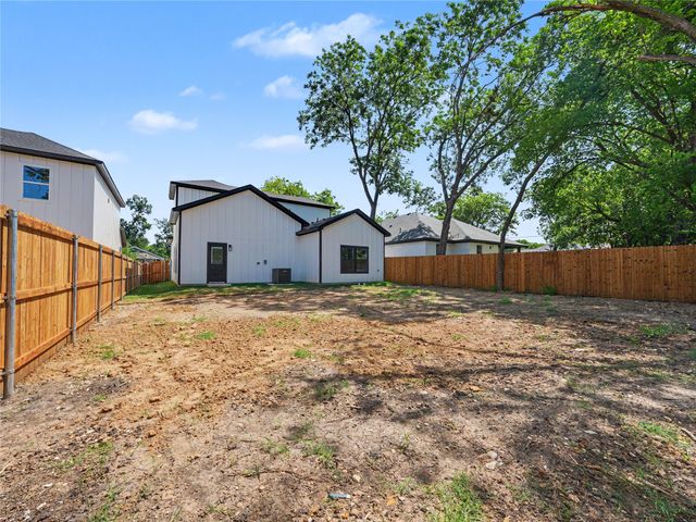 3309 Thannisch Avenue, Fort Worth, TX 76105