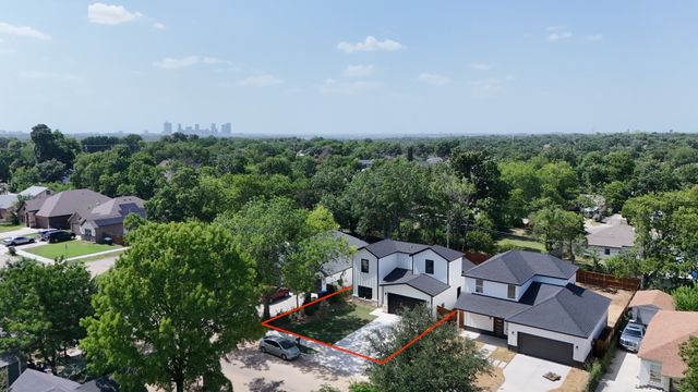 3309 Thannisch Avenue, Fort Worth, TX 76105