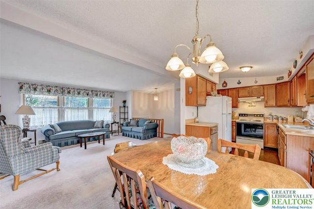 2165 Woodchuck Lane, Middle Smithfield Twp, PA 18302