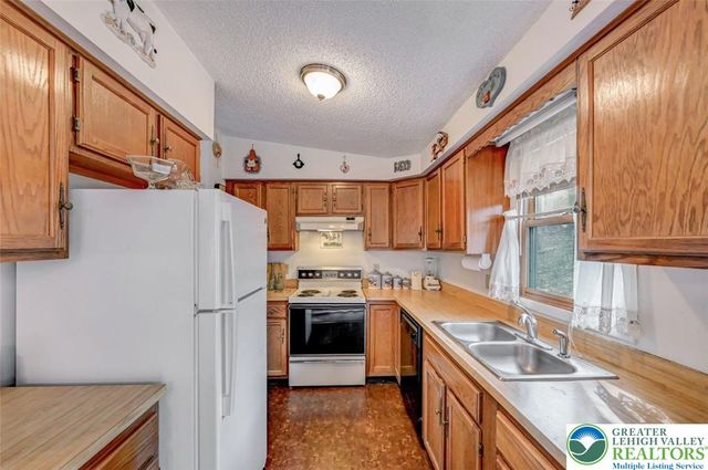 2165 Woodchuck Lane, Middle Smithfield Twp, PA 18302