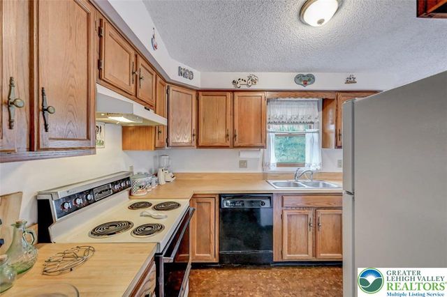 2165 Woodchuck Lane, Middle Smithfield Twp, PA 18302