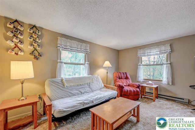 2165 Woodchuck Lane, Middle Smithfield Twp, PA 18302