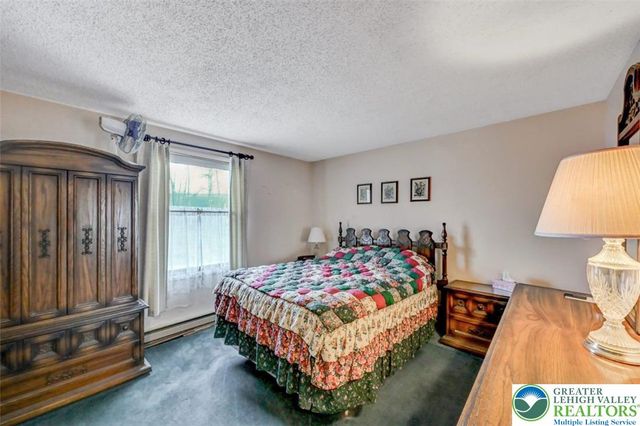 2165 Woodchuck Lane, Middle Smithfield Twp, PA 18302