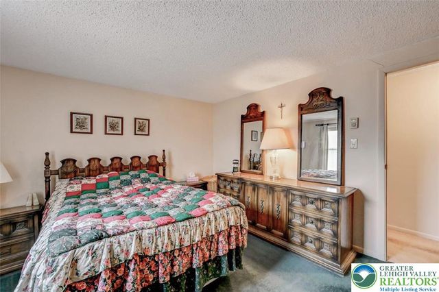 2165 Woodchuck Lane, Middle Smithfield Twp, PA 18302