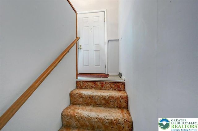 2165 Woodchuck Lane, Middle Smithfield Twp, PA 18302