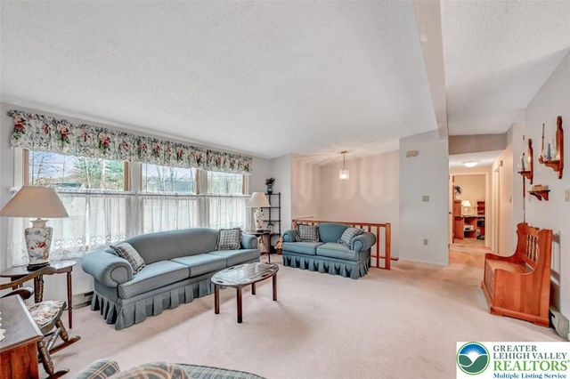 2165 Woodchuck Lane, Middle Smithfield Twp, PA 18302