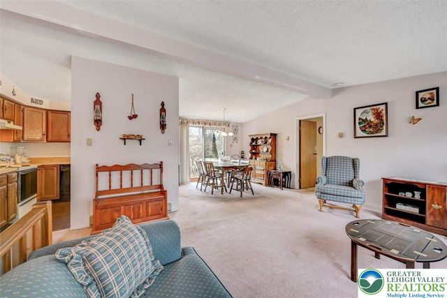 2165 Woodchuck Lane, Middle Smithfield Twp, PA 18302