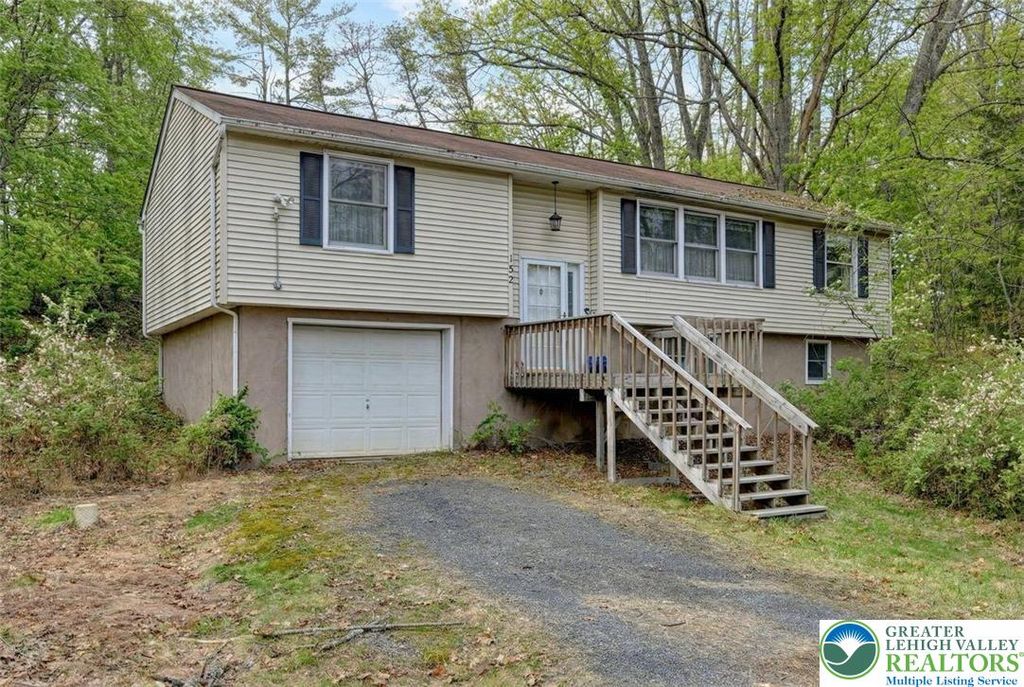 2165 Woodchuck Lane, Middle Smithfield Twp, PA 18302