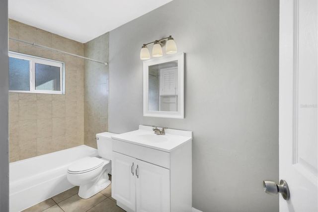 2304 RINGLING BOULEVARD 207, Sarasota, FL 34237