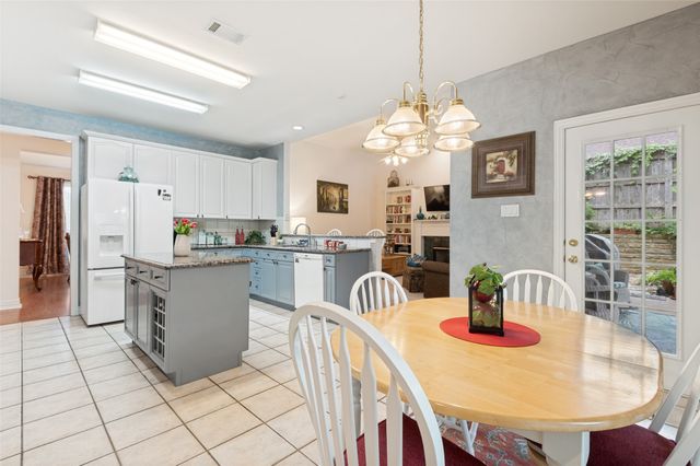 3813 Cherokee Drive, Bedford, TX 76021