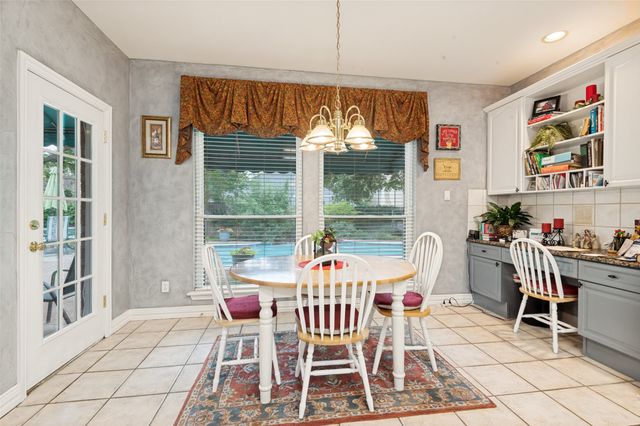 3813 Cherokee Drive, Bedford, TX 76021
