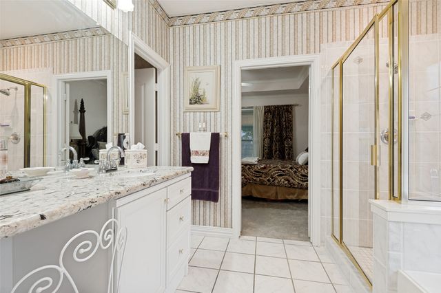 3813 Cherokee Drive, Bedford, TX 76021