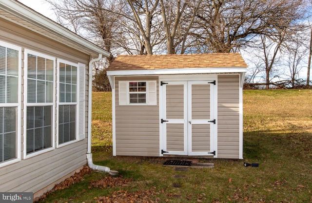 303 CARVER LN, Royersford, PA 19468