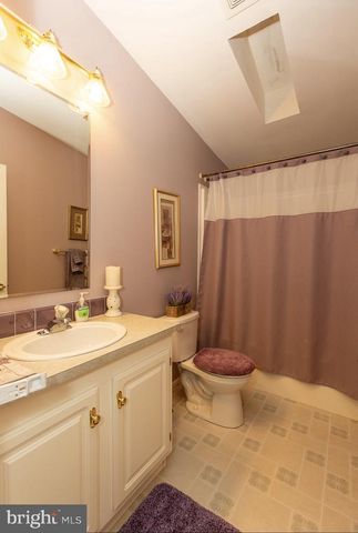 303 CARVER LN, Royersford, PA 19468