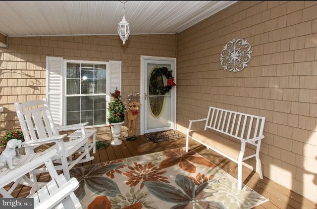 303 CARVER LN, Royersford, PA 19468