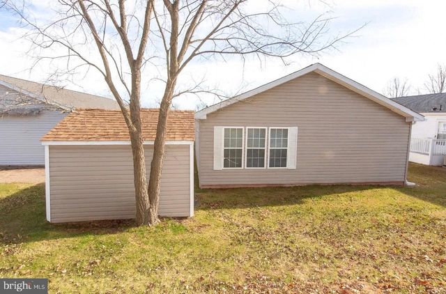 303 CARVER LN, Royersford, PA 19468