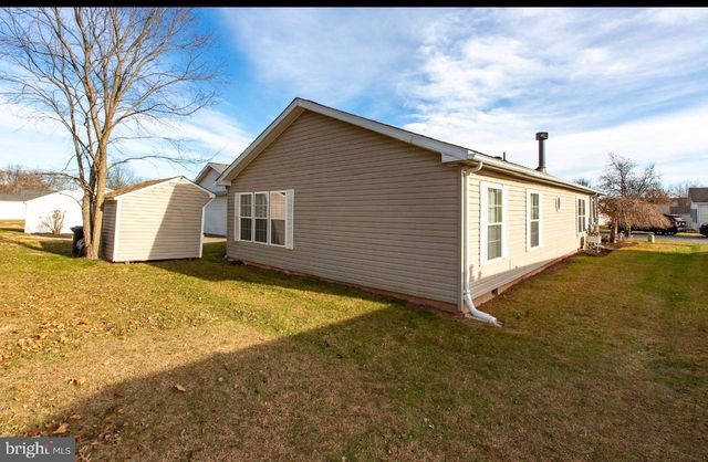 303 CARVER LN, Royersford, PA 19468