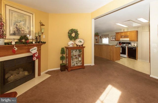 303 CARVER LN, Royersford, PA 19468