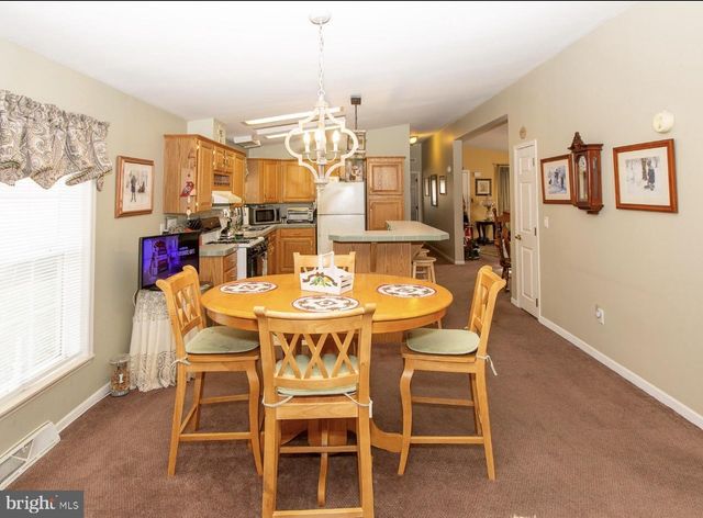 303 CARVER LN, Royersford, PA 19468