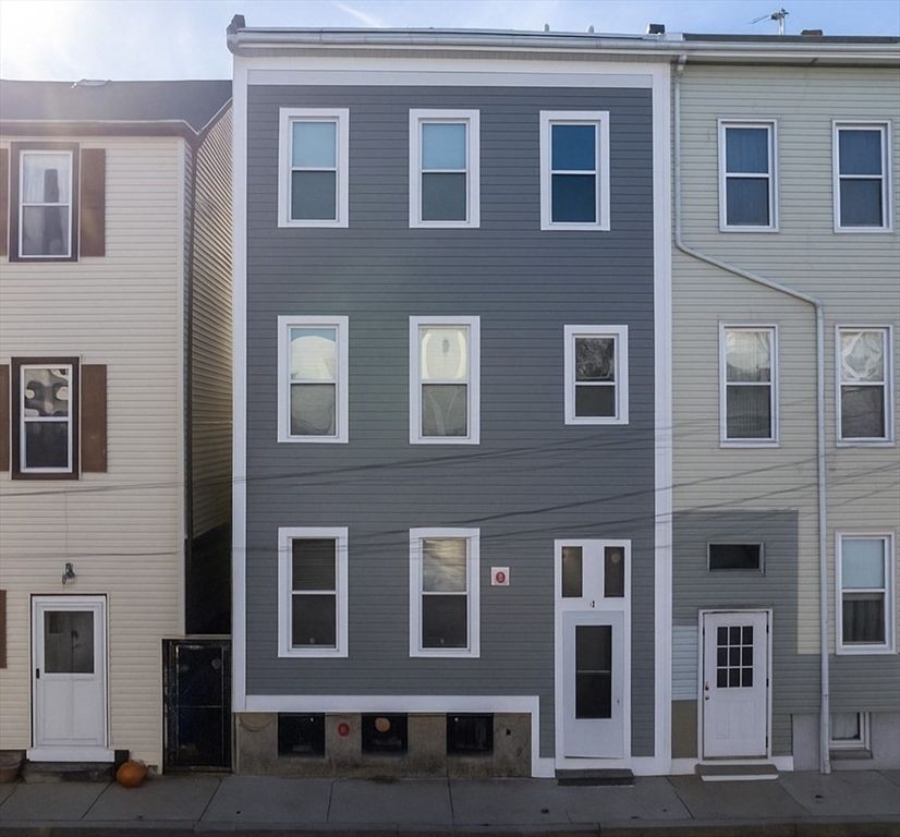 3 Murray Court, Boston, MA 02128