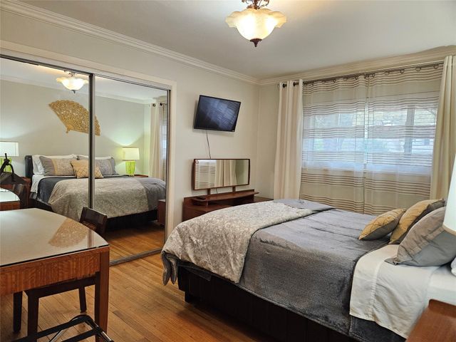 5203 Chesapeake Way, Houston, TX 77056