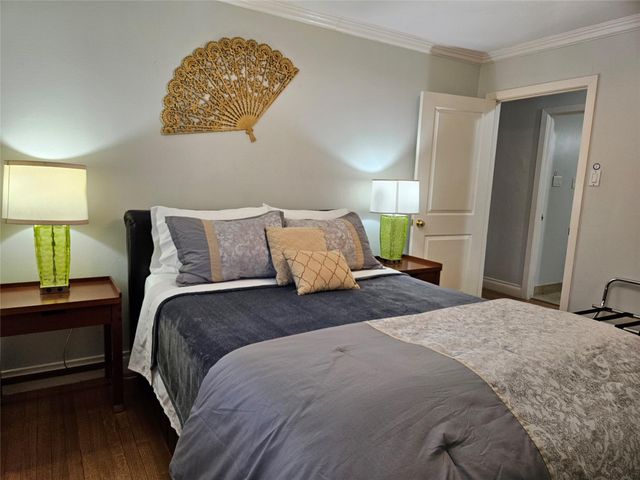 5203 Chesapeake Way, Houston, TX 77056