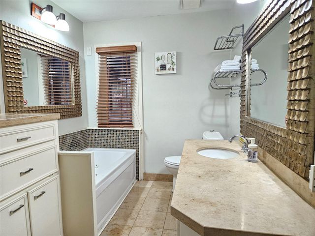 5203 Chesapeake Way, Houston, TX 77056