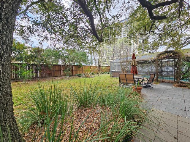 5203 Chesapeake Way, Houston, TX 77056