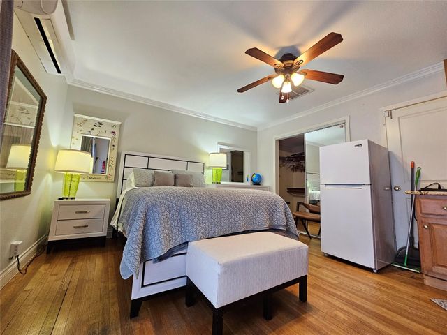 5203 Chesapeake Way, Houston, TX 77056