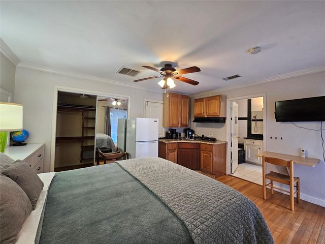 5203 Chesapeake Way, Houston, TX 77056