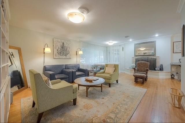 5203 Chesapeake Way, Houston, TX 77056