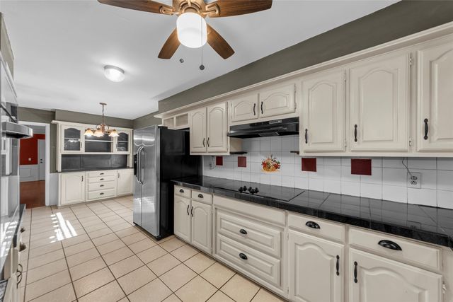 1116 Windsong Trail, Richardson, TX 75081