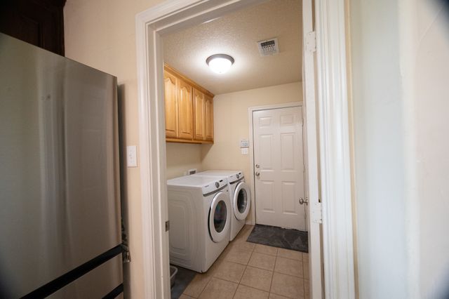 738 Newfield Lane, Springtown, TX 76082