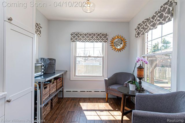 7392 Voerner Avenue, Center Line, MI 48015