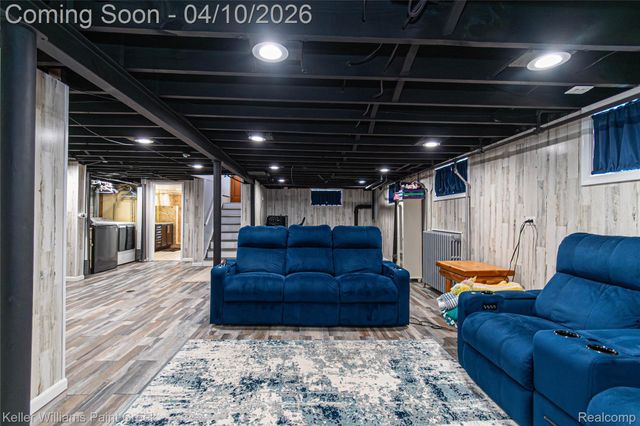 7392 Voerner Avenue, Center Line, MI 48015