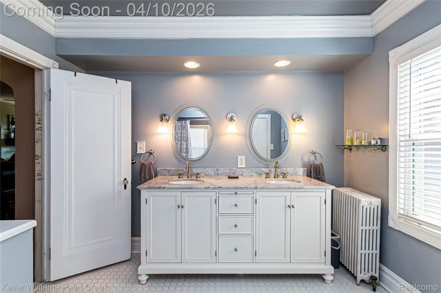 7392 Voerner Avenue, Center Line, MI 48015