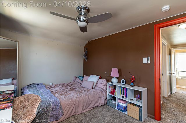 7392 Voerner Avenue, Center Line, MI 48015