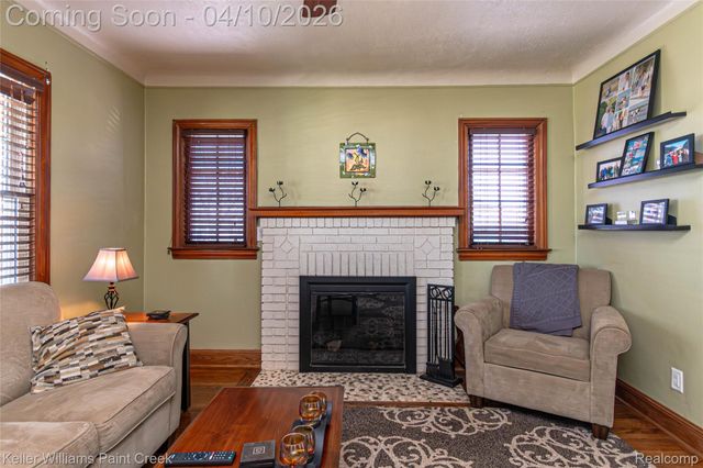 7392 Voerner Avenue, Center Line, MI 48015