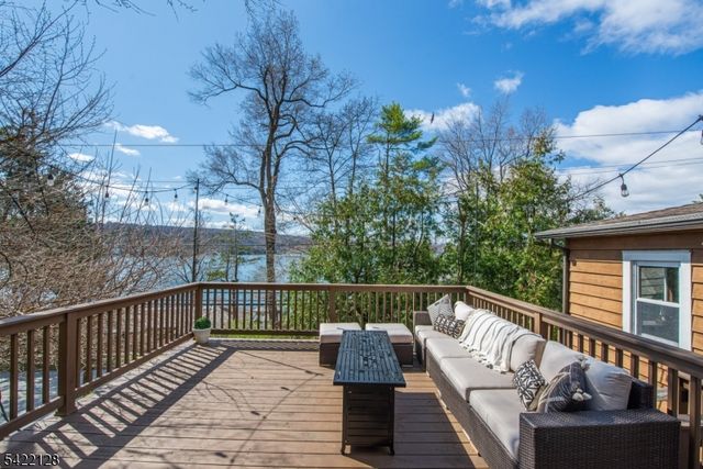 51 W Shore Trl, Sparta Twp., NJ 07871