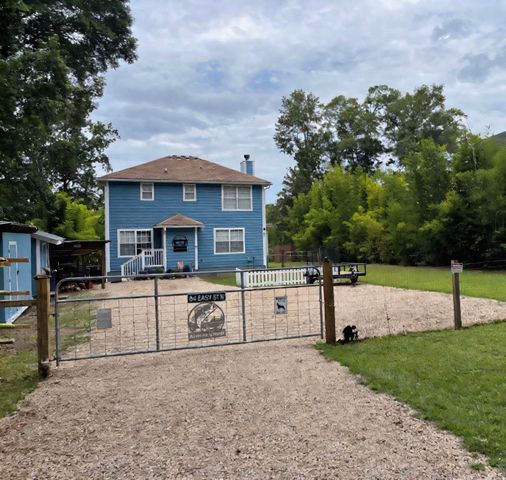 84 N Easy Street, Sopchoppy, FL 32358