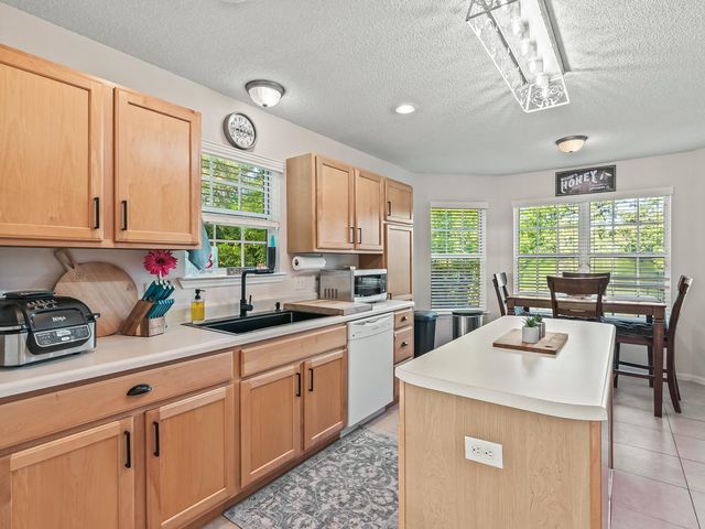 84 N Easy Street, Sopchoppy, FL 32358