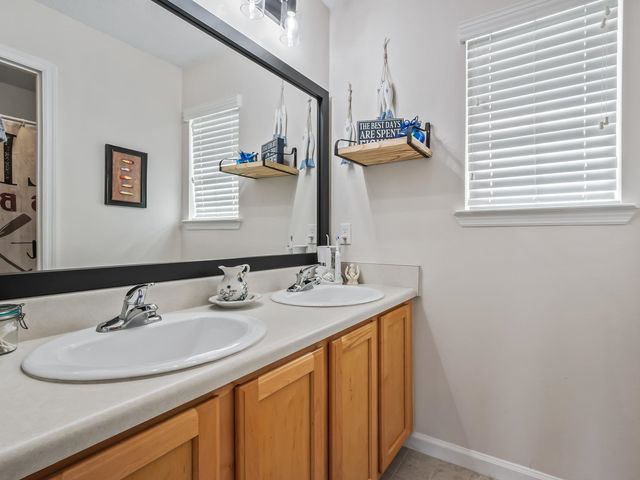 84 N Easy Street, Sopchoppy, FL 32358