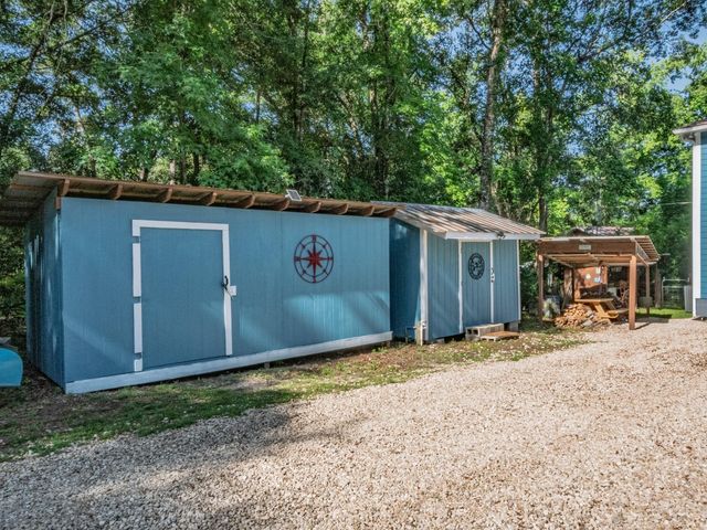 84 N Easy Street, Sopchoppy, FL 32358